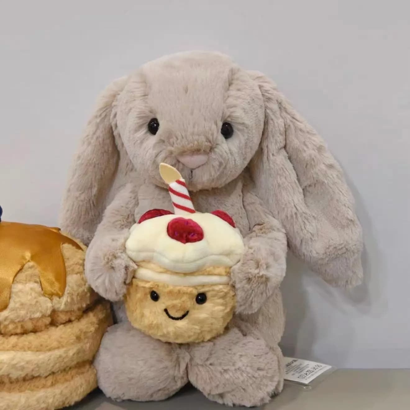 jelly cats - Colour: Cake Rabbit